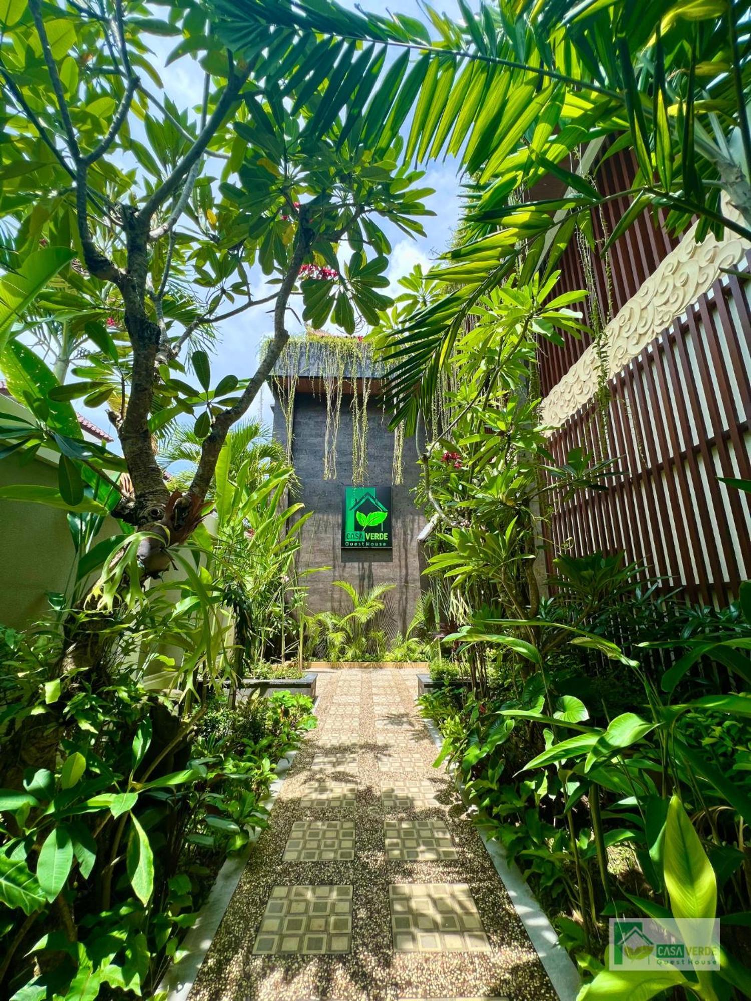 Casa Verde Guest House Sempidi Exterior foto